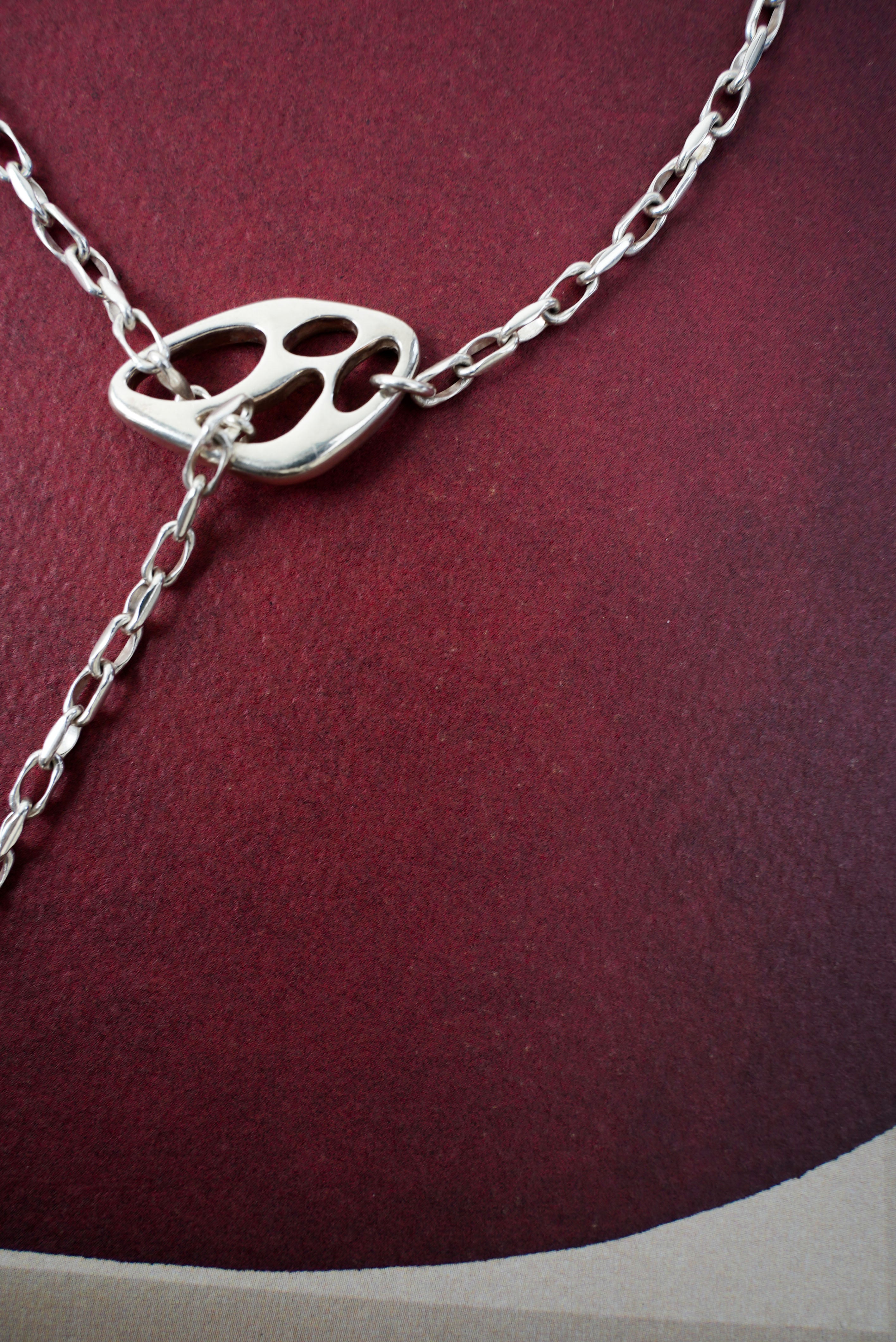 strongstrong LOTUS SILVER NECKLACE