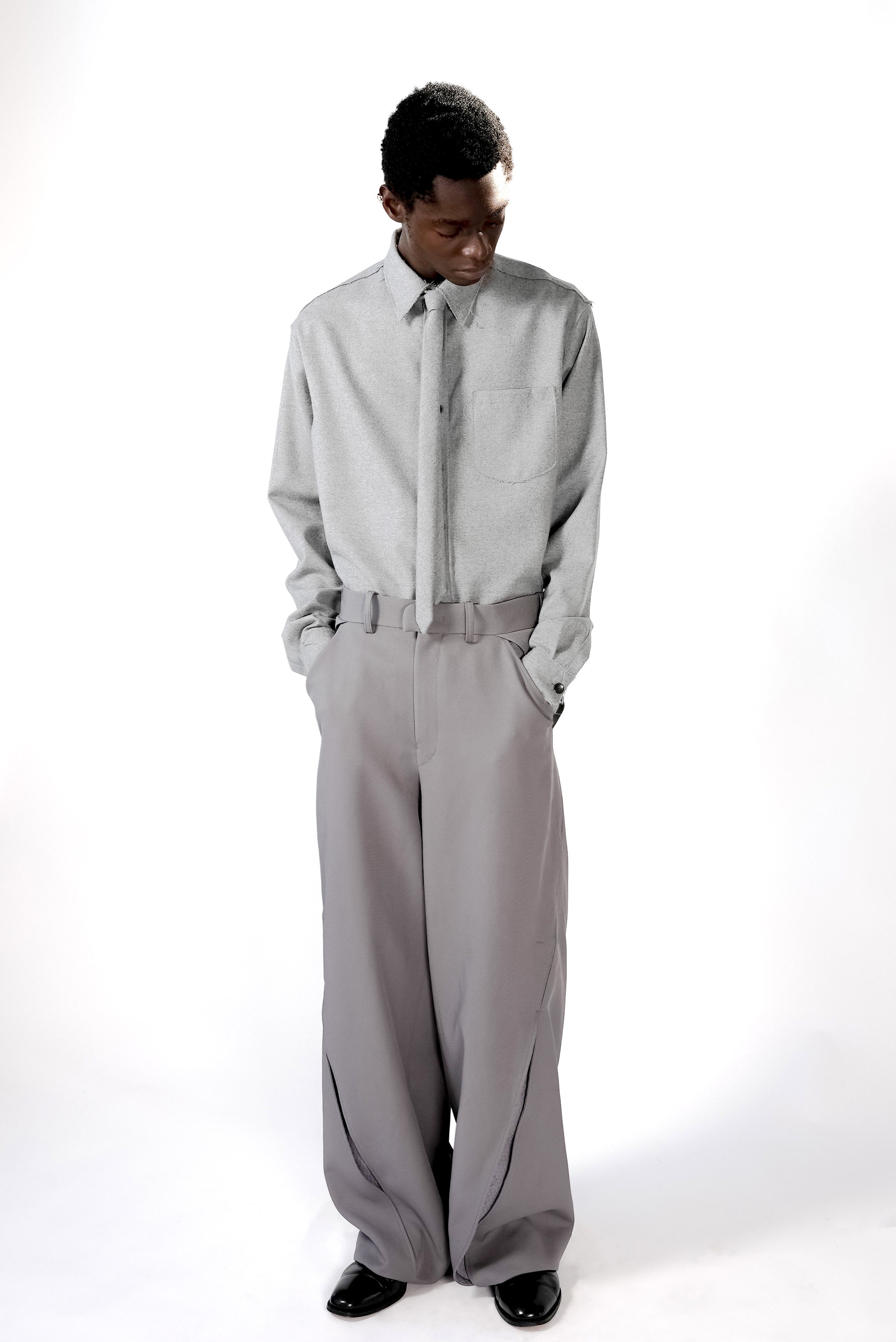 STRONG003 TROUSERS (GRAY)