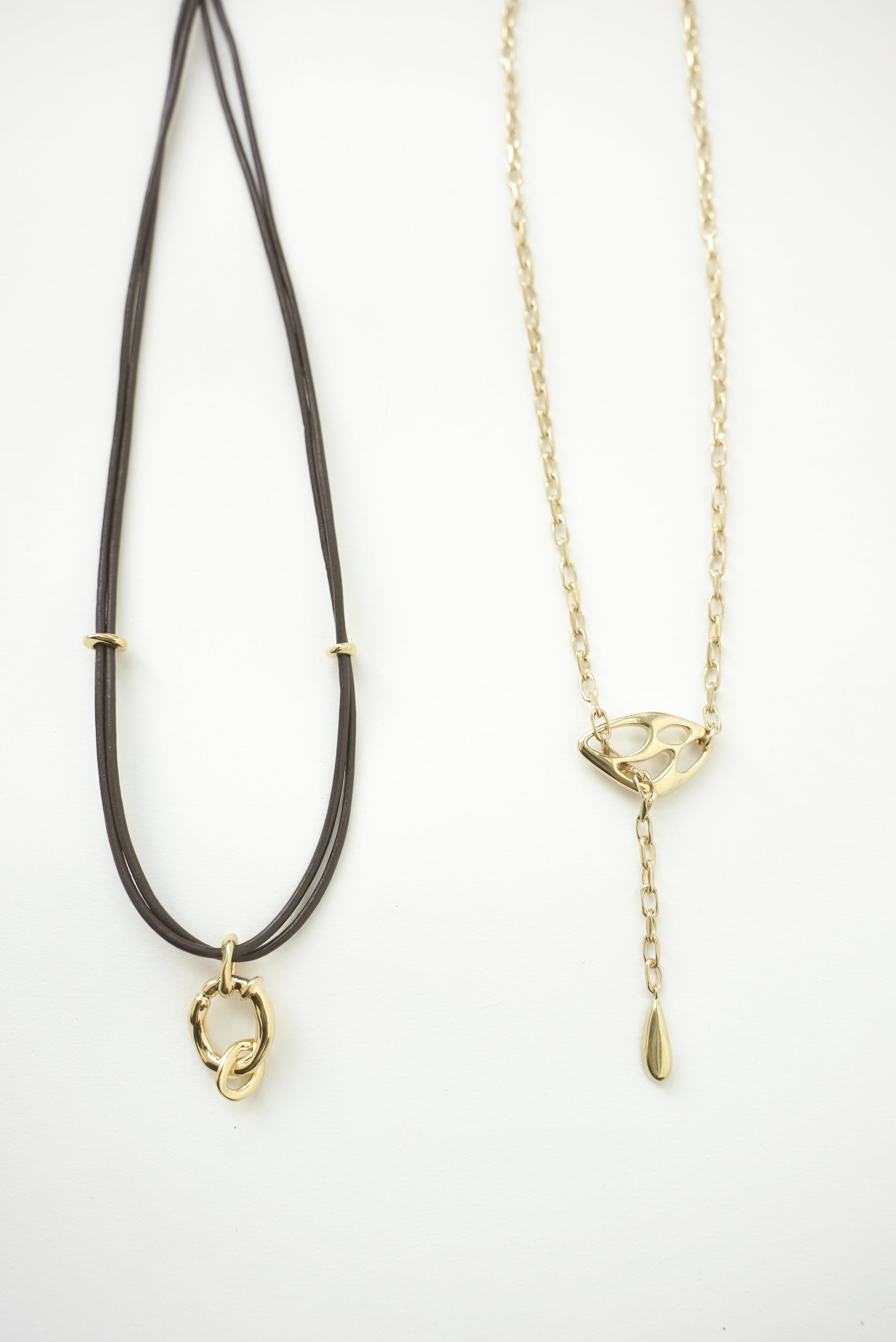 アクセサリー LOTUS SILVER NECKLACE GOLD LOTUS SILVER NECKLACE GOLD – STRONG
