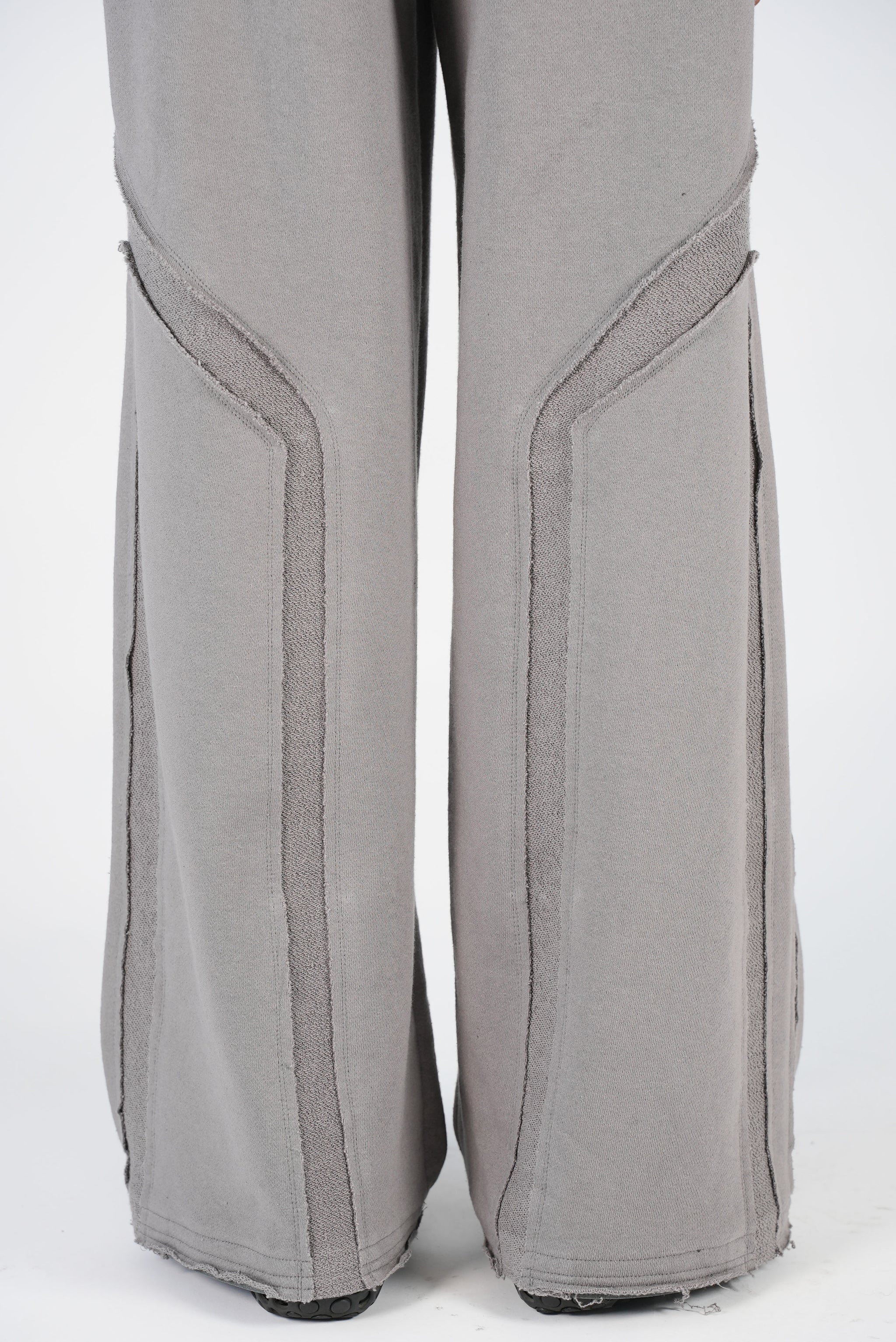パンツ STRONG 004 TROUSERS (GREY) 46 STRONG 004 TROUSERS (GREY)