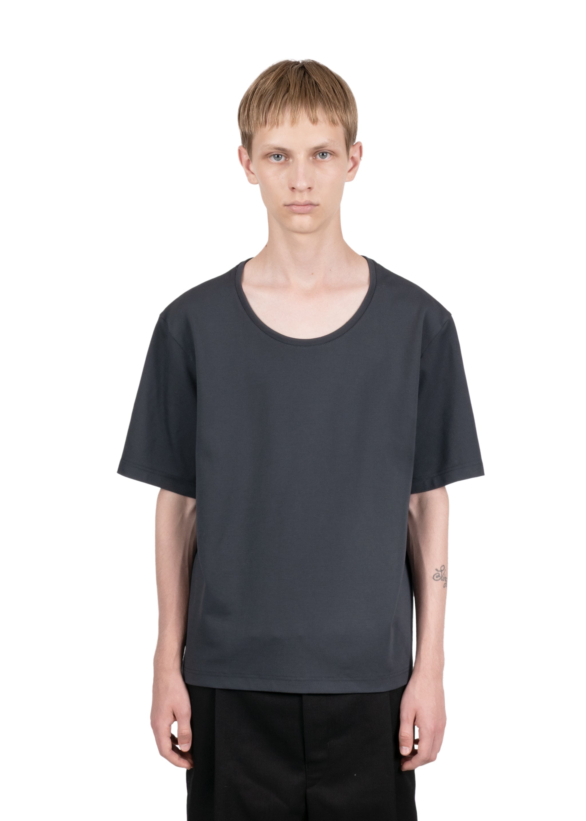 新品未開封 STRONG PACK TEE GREY Lサイズ STRONG PACK TEE SHORT (GREY)