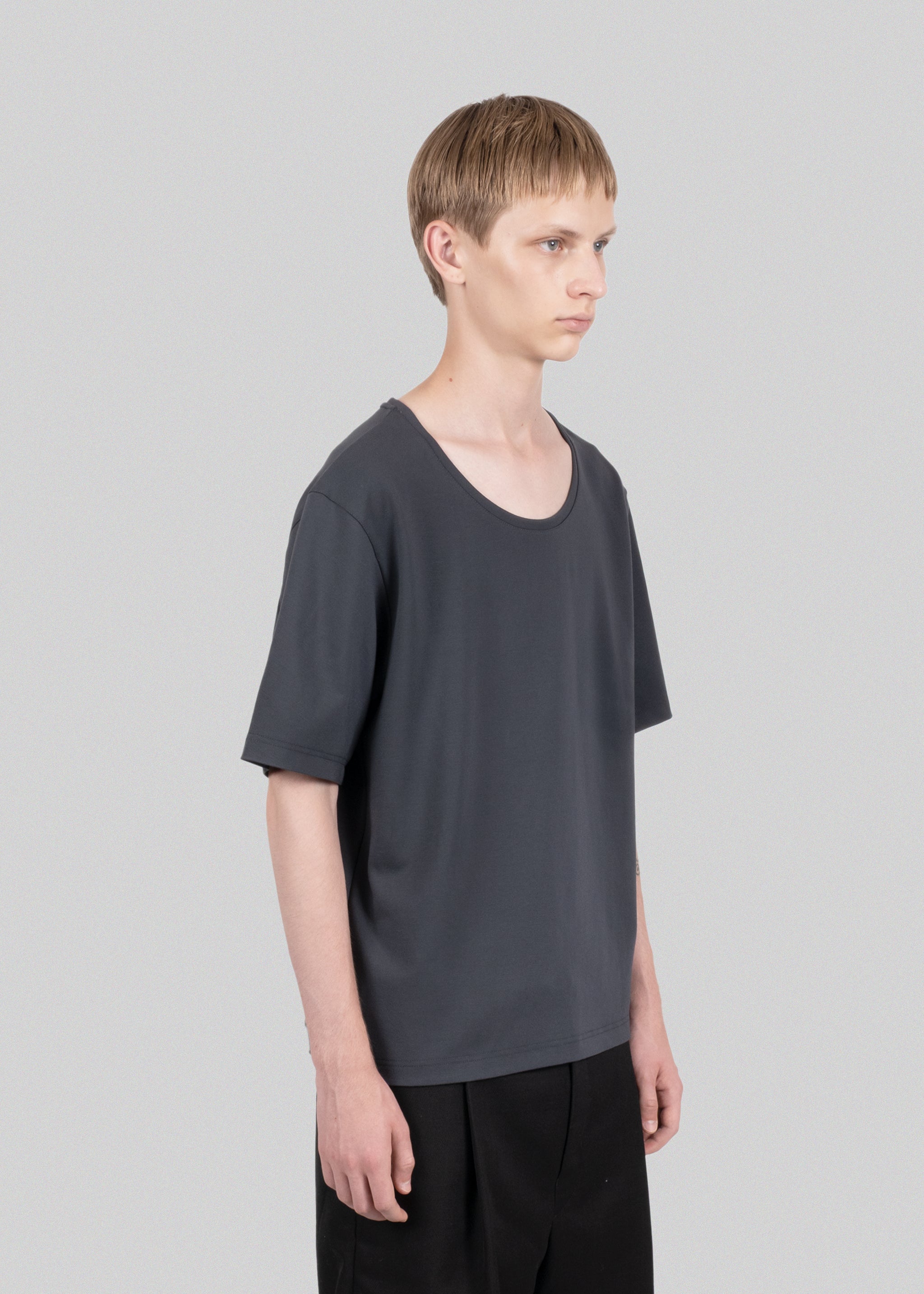 STRONG PACK TEE SHORT (GREY)