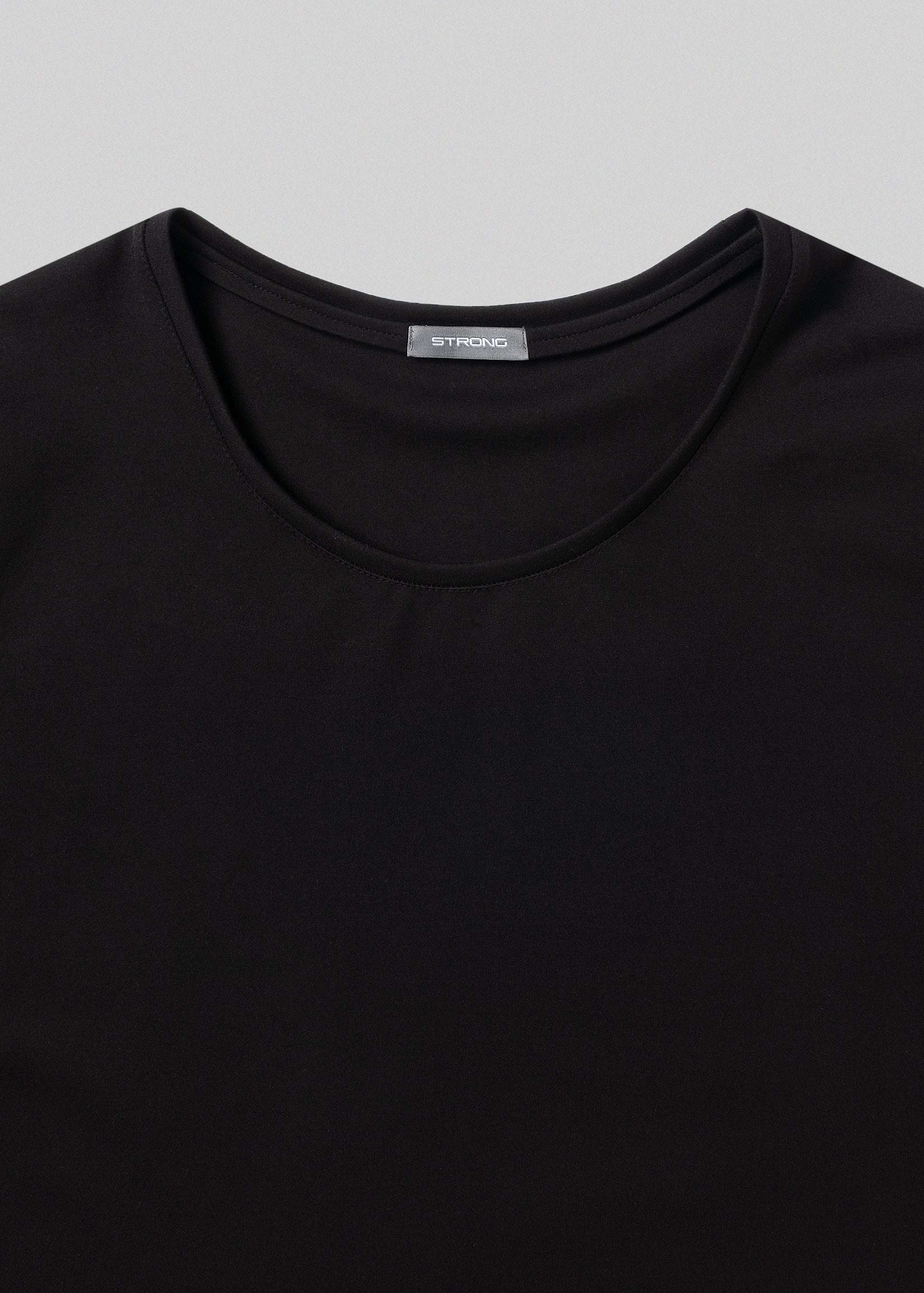 PACK TEE – STRONG