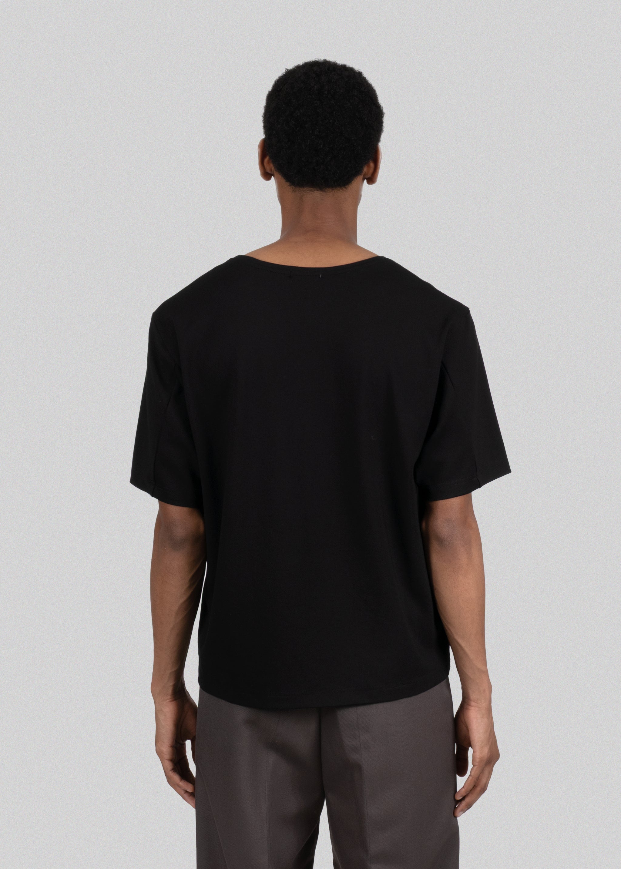 STRONG PACK TEE ストロング パックT BLACK Ｌサイズ STRONG PACK TEE (BLACK)
