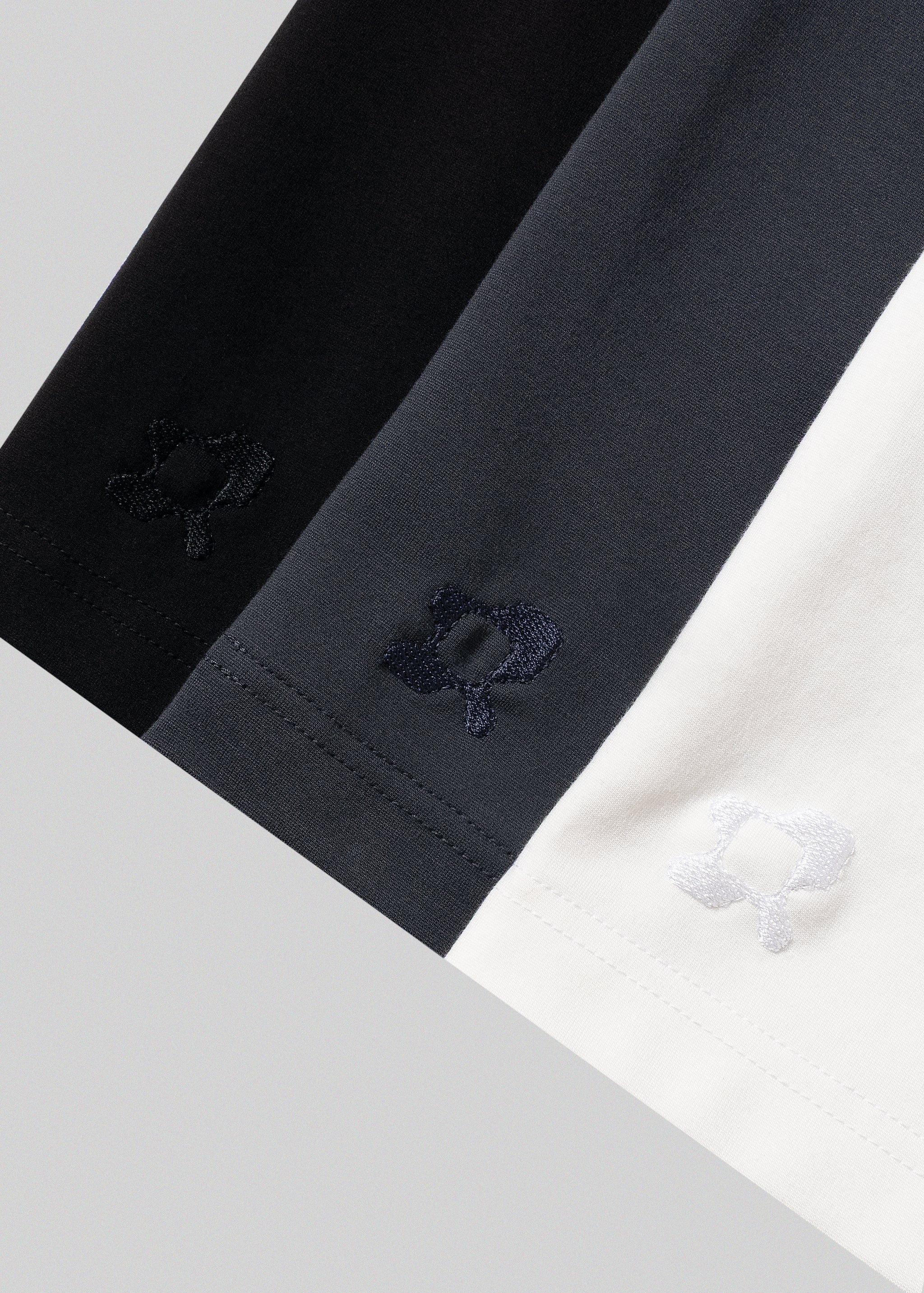 トップス STRONG PACK TEE SHORT 25SS (BLACK) S STRONG PACK TEE SHORT (BLACK)