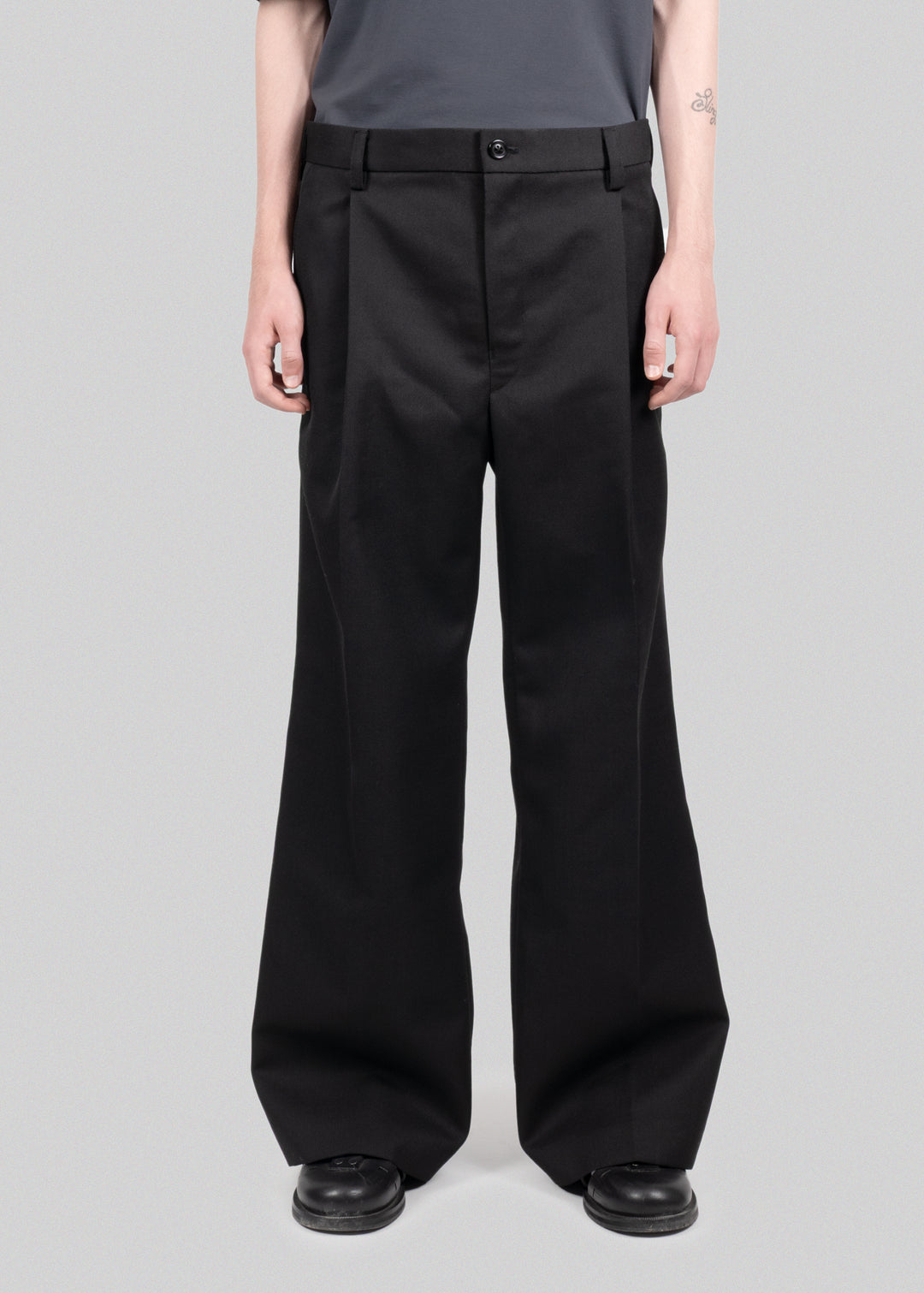 STRONG BASIC TROUSERS
