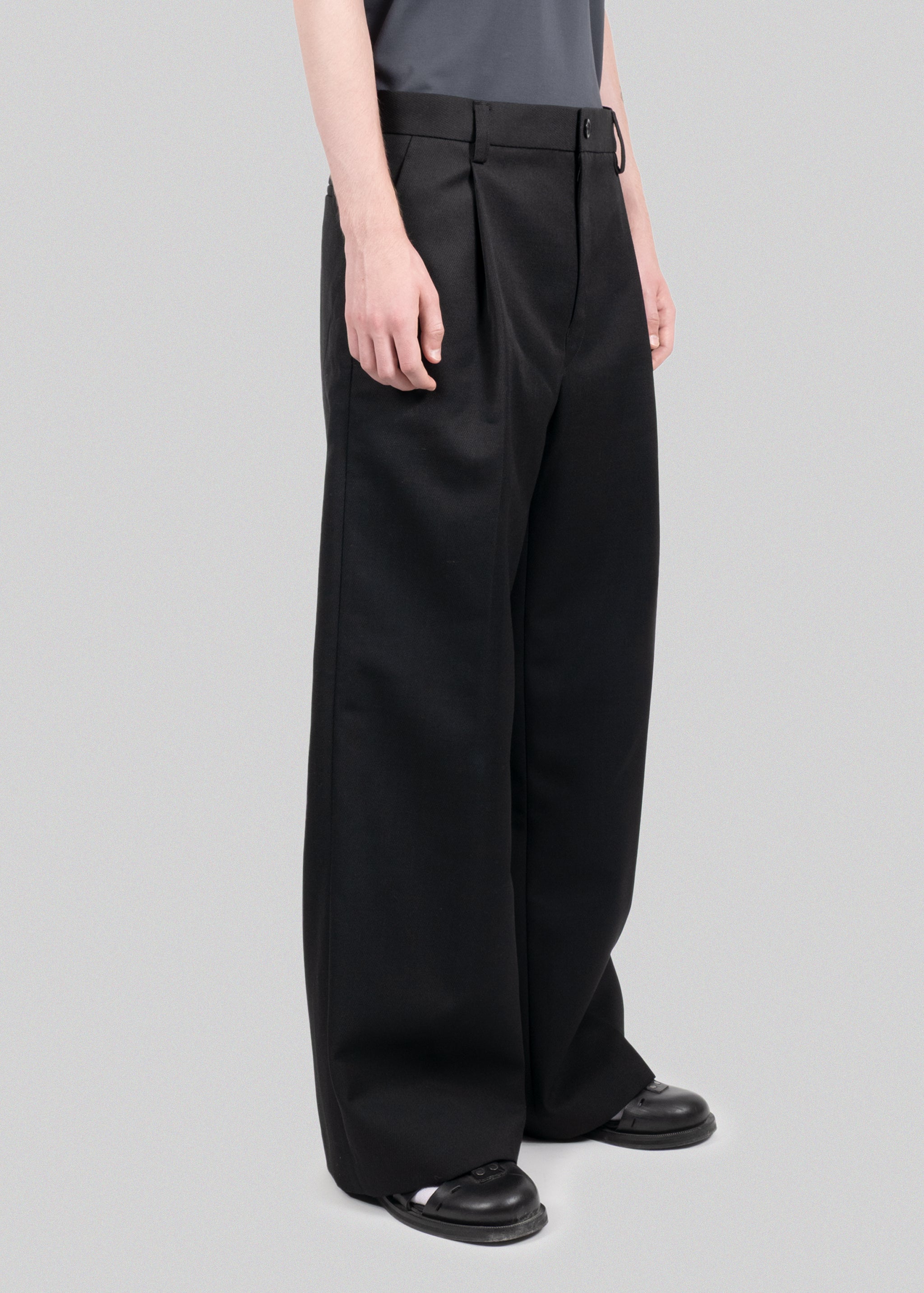 STRONG BASIC TROUSERS 46 ours 美品 STRONG BASIC TROUSERS